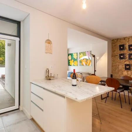 2br Terrasse Townhouse Style With Ac | By Airnest * Lisbon