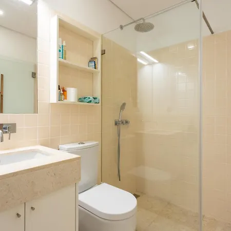 公寓 2br Terrasse Townhouse Style With Ac | By Airnest Lisboa